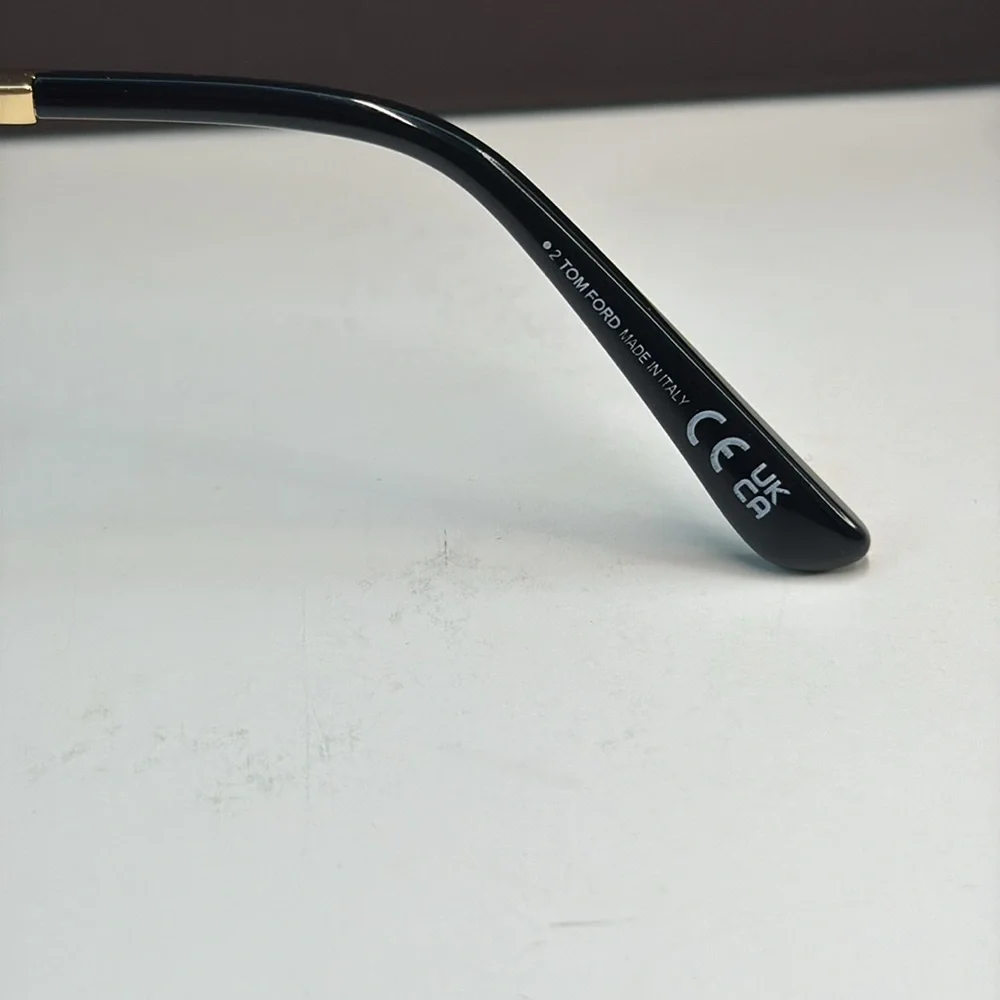 New Authentic- Tom Ford FT1158 Keating Unisex Designer - Modern Luxury Eyewear”